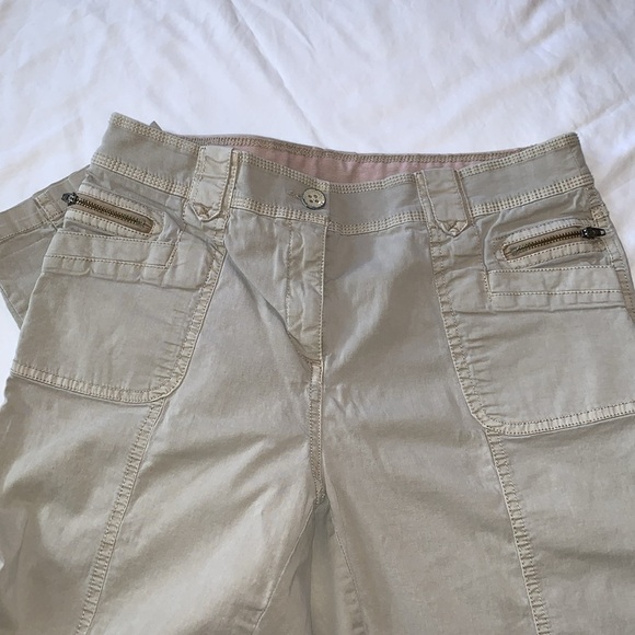 Gently Loved So Slimming Cargo Style Pants by Chico’s - Picture 3 of 6